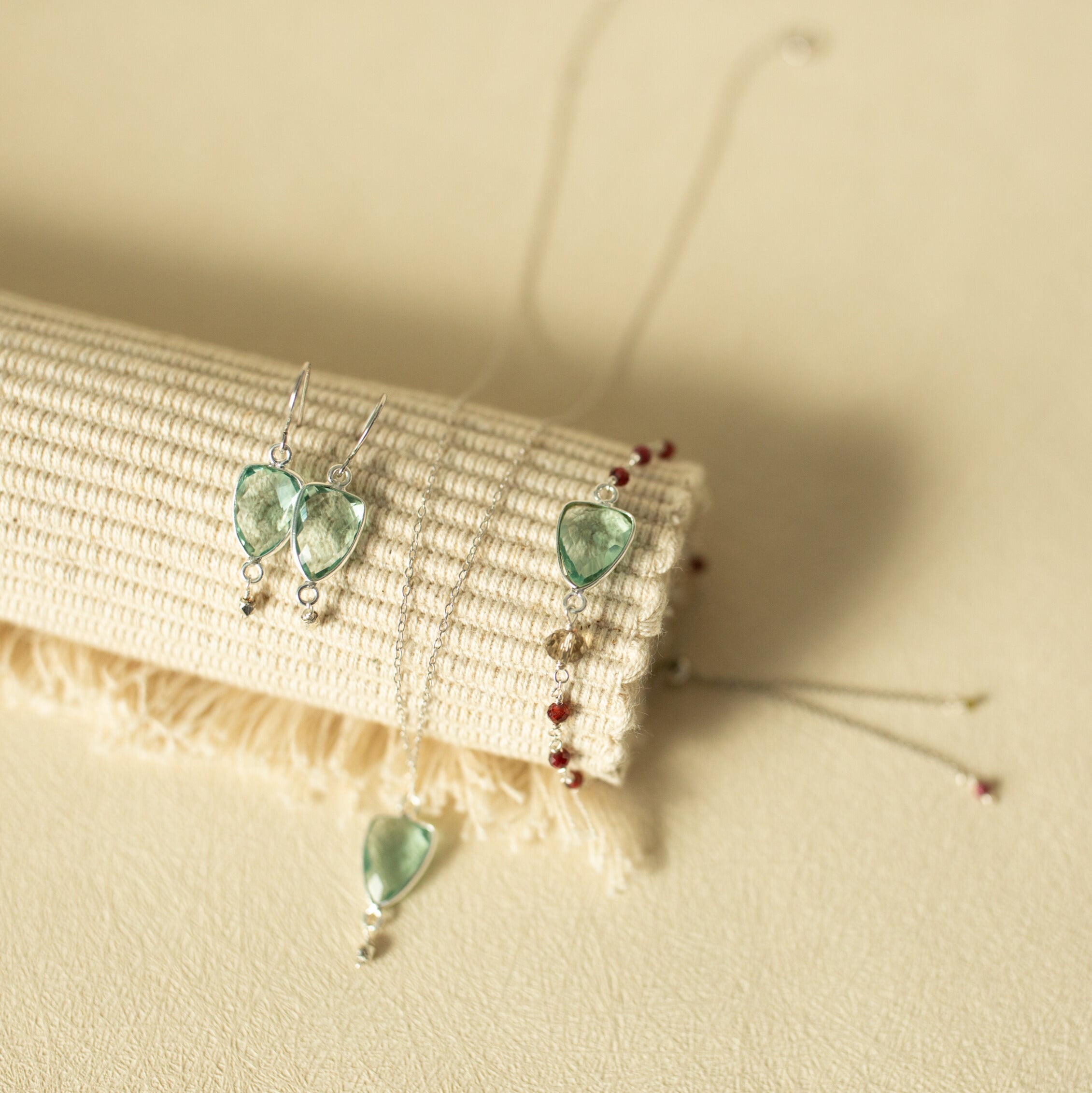 Green Amethyst Gold Isla Necklace